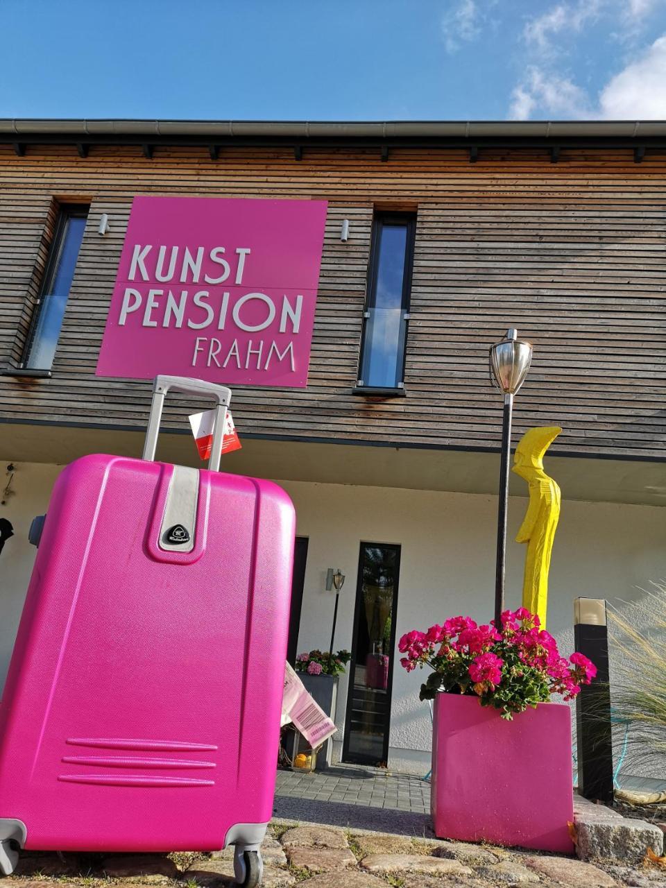 Kunst Pension Frahm Basthorst  Exterior photo